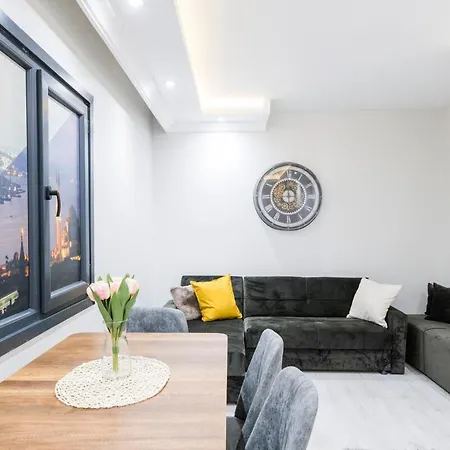 Peaceful 1 Bedroom Flat W/ac Near Taksim - 7 Min Walk Istambul